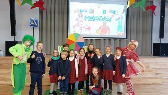 Kauno Algio Žikevičiaus saugaus vaiko mokykla organizavo piešinių konkursą „Sveikatos šalies Herojai“
